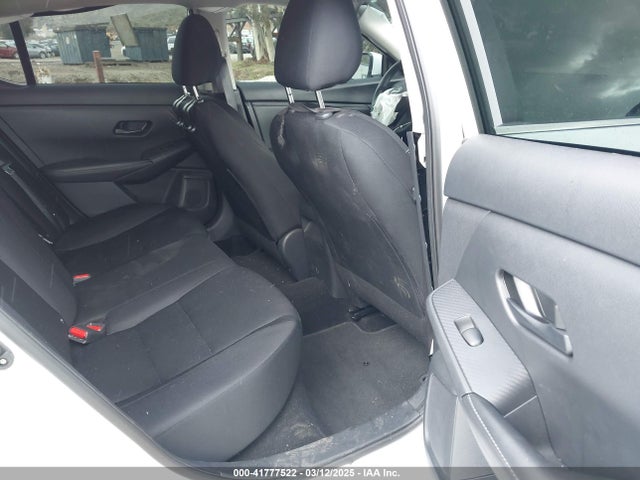 3N1AB8BV8RY243650 Nissan Sentra S Xtronic Cvt