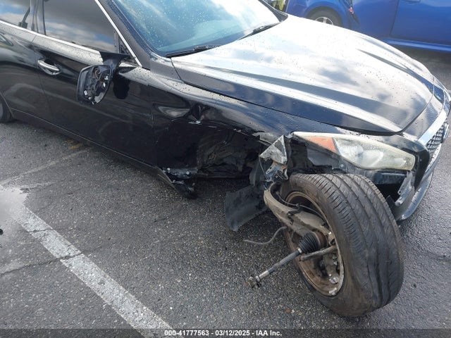JN1BV7AR2EM685587 Infiniti Q50 Premium