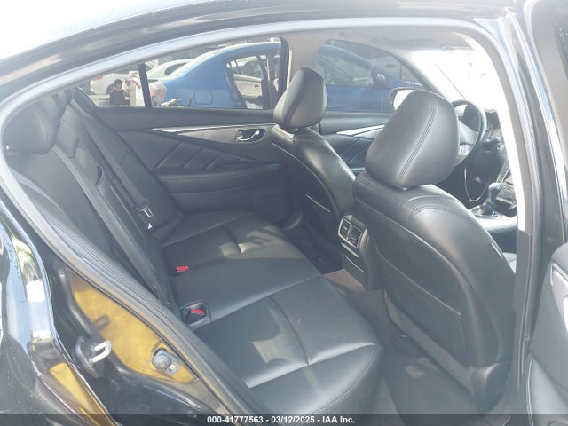JN1BV7AR2EM685587 Infiniti Q50 Premium