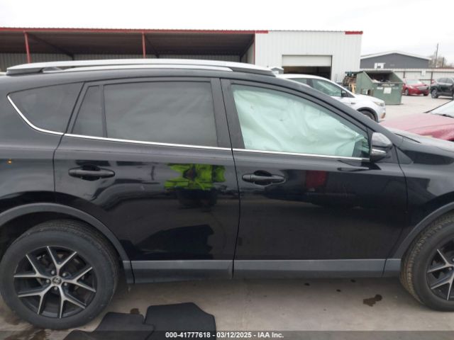 2T3NFREV8JW454135 Toyota RAV4 SE