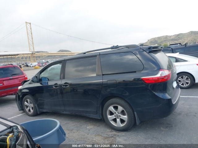 5TDKZ3DC4JS958786 Toyota Sienna Le 8 Passenger