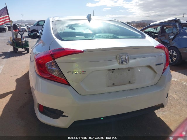 JHMFC1F92JX035742 Honda Civic Touring
