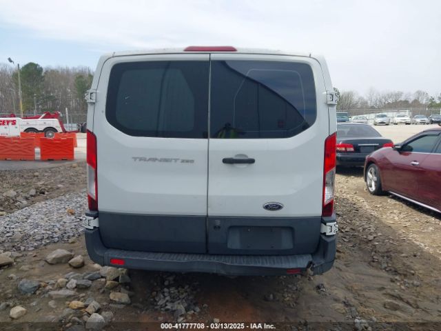 1FTYR1ZM1GKA14637 Ford Transit-250