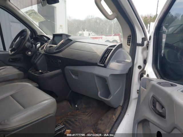 1FTYR1ZM1GKA14637 Ford Transit-250