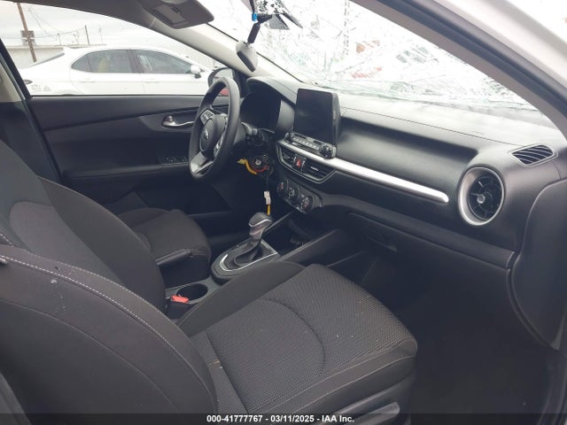 3KPF24AD6LE246821 KIA Forte Lxs
