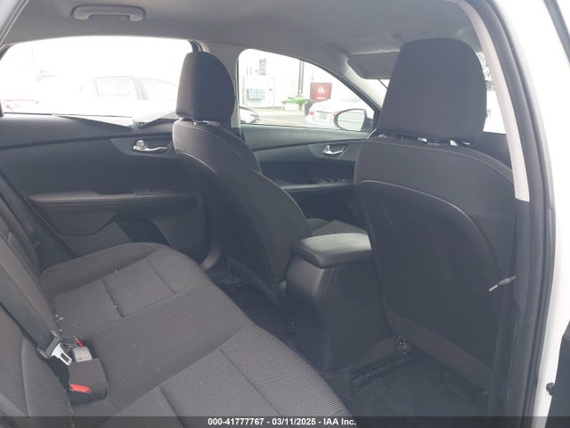 3KPF24AD6LE246821 KIA Forte Lxs