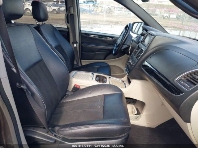 2C4RDGCG1KR514123 Dodge Grand Caravan Sxt