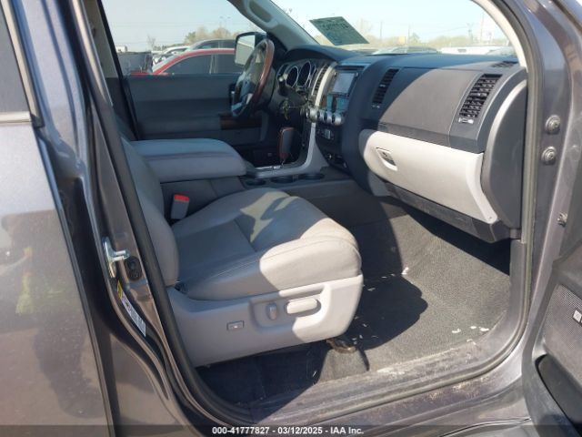 5TDYY5G1XES051873 Toyota Sequoia Platinum 5.7l V8
