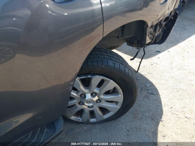 5TDYY5G1XES051873 Toyota Sequoia Platinum 5.7l V8