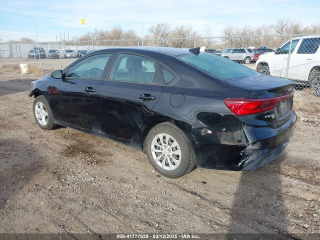 3KPF24AD8PE645736 KIA FORTE LX
