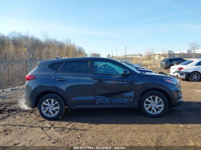 KM8J2CA45MU296743 Hyundai TUCSON SE