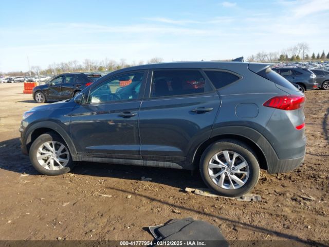 KM8J2CA45MU296743 Hyundai TUCSON SE