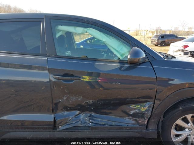 KM8J2CA45MU296743 Hyundai TUCSON SE