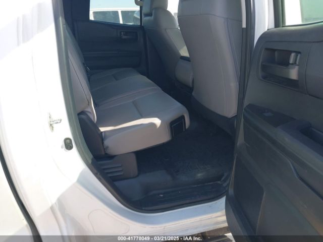 5TFRM5F1XJX132281 Toyota Tundra Sr 4.6l V8