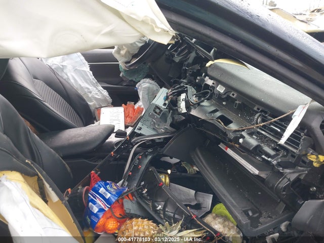 4T1M11AK8LU937109 Toyota CAMRY SE