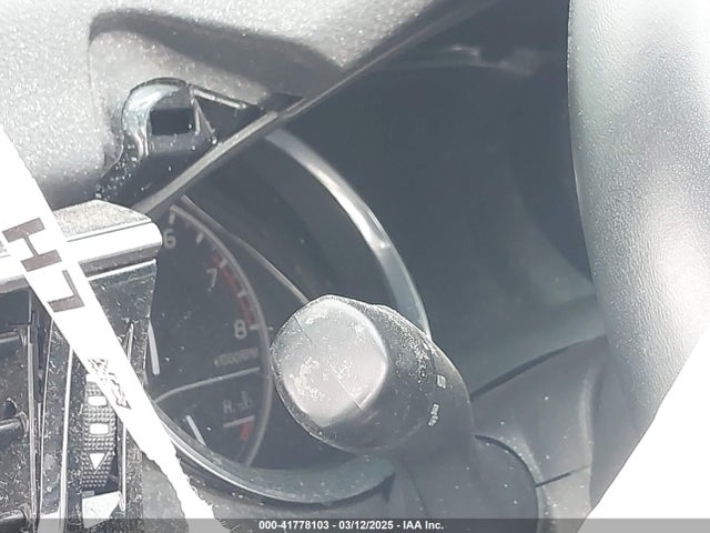 4T1M11AK8LU937109 Toyota CAMRY SE