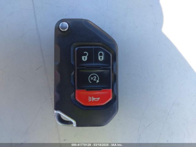 1C6HJTAG0NL180848 Jeep Gladiator Sport S 4x4