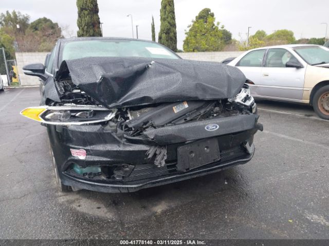 3FA6P0PU2JR277481 Ford Fusion Energi Se Luxury