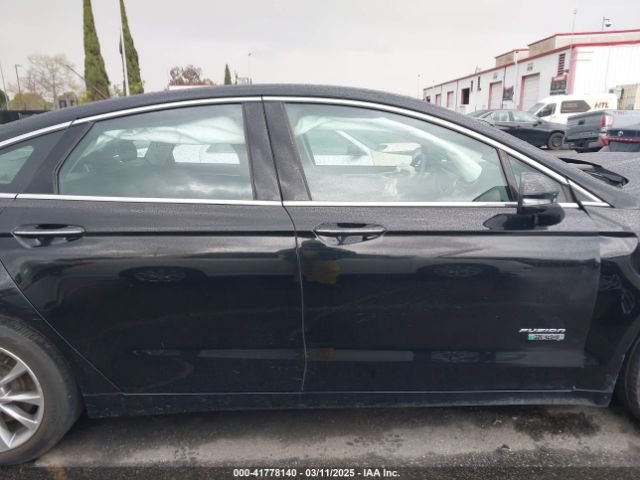 3FA6P0PU2JR277481 Ford Fusion Energi Se Luxury