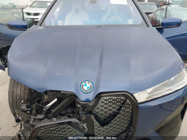 WB523CF09RCN50099 BMW Ix