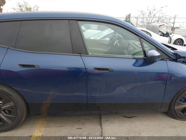 WB523CF09RCN50099 BMW Ix