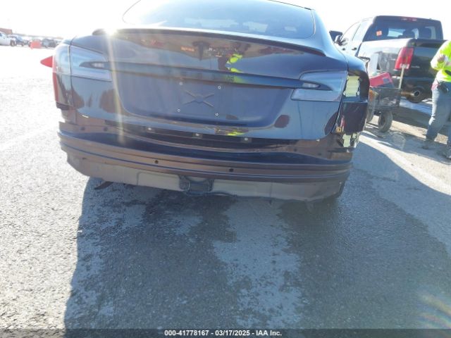 5YJSA1H17EFP33275 Tesla Model S P85