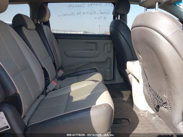 KNDMB5C14G6213280 KIA SEDONA LX