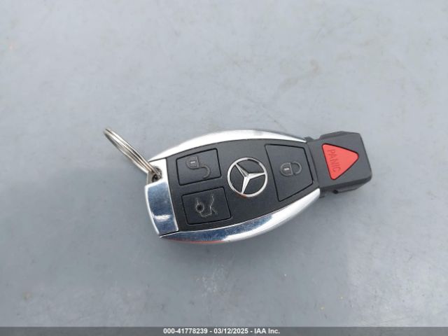 WDCTG4GB2KJ619049 Mercedes-Benz Gla 250 4matic
