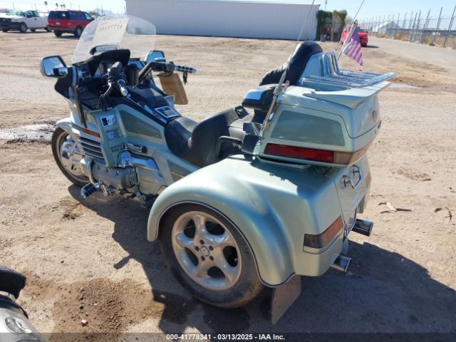 1999 HONDA GL1500 1HFSC2239XA102149 Photo 2