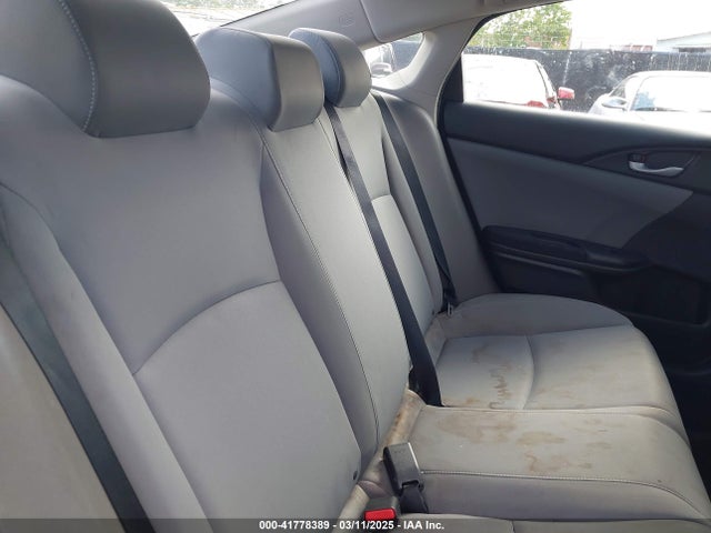2HGFC2F53JH524340 Honda Civic Lx