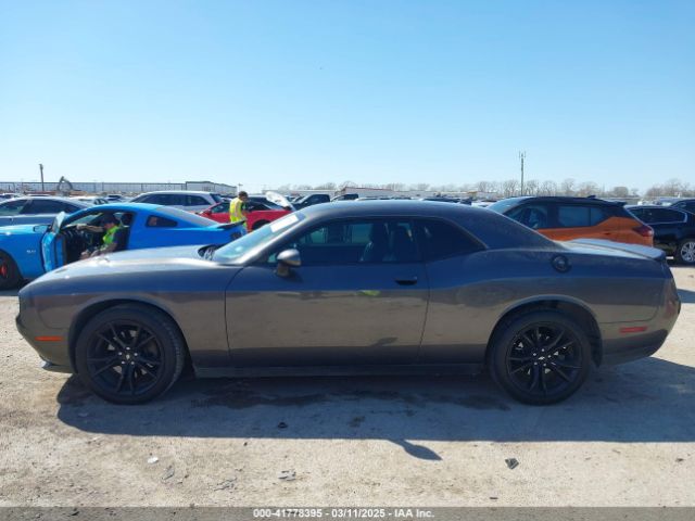 2C3CDZAG8HH519097 Dodge Challenger Sxt Plus
