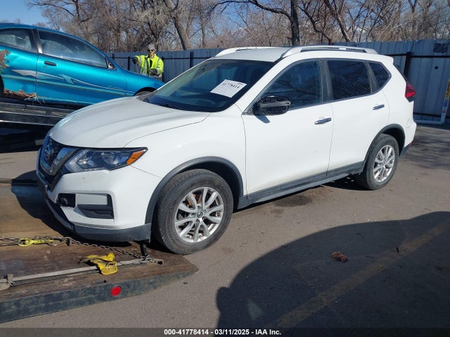 Nissan ROGUE SV 2017 KNMAT2MV8HP532418 Image 2