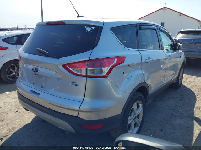 1FMCU9GX3EUD13287 Ford ESCAPE SE