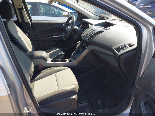 1FMCU9GX3EUD13287 Ford ESCAPE SE
