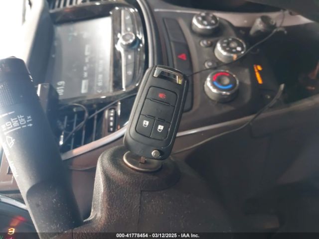 3GNCJNSB2HL175748 Chevrolet TRAX LS