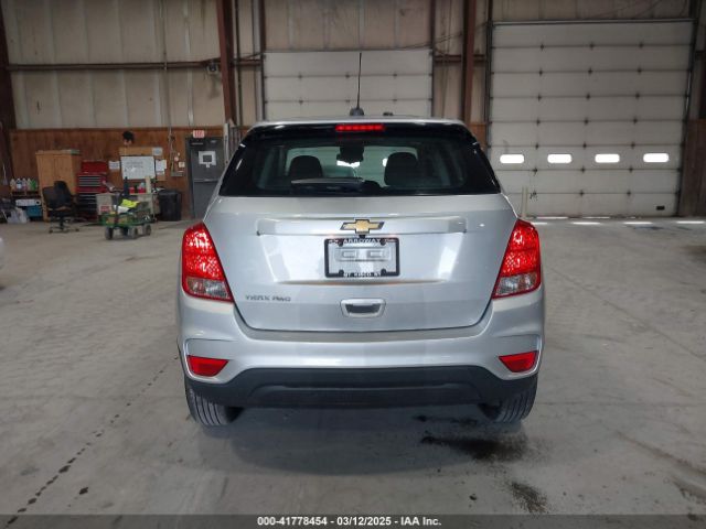 3GNCJNSB2HL175748 Chevrolet TRAX LS