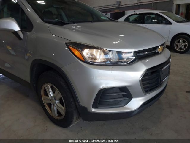 3GNCJNSB2HL175748 Chevrolet TRAX LS