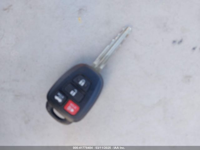 5YFBURHE0KP902271 Toyota COROLLA LE