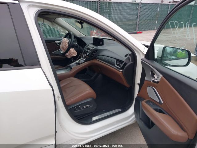 2019 ACURA RDX 5J8TC2H54KL003602 Photo 4