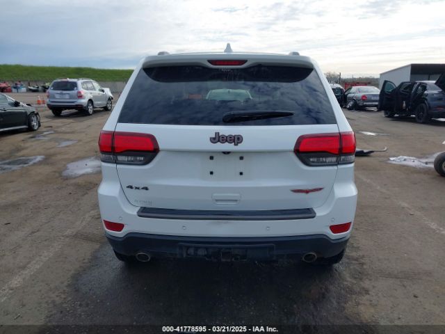 1C4RJFLG7HC627837 Jeep Grand Cherokee Trailhawk 4x4