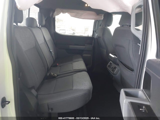 1FTFW1ED7NFB06461 Ford F-150 Xlt