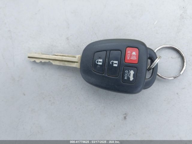 5YFBURHE8GP552024 Toyota COROLLA LE