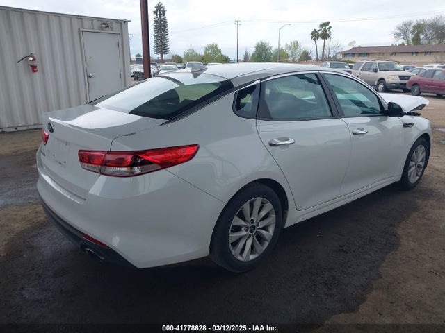 5XXGT4L31GG003758 KIA Optima Lx