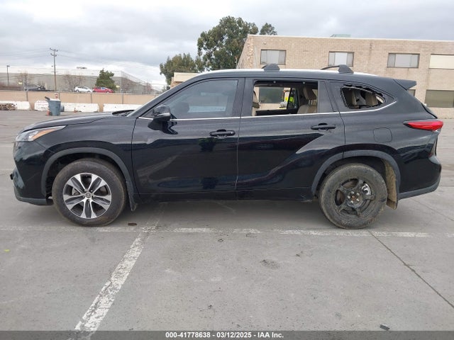 5TDHZRBH1LS520094 Toyota Highlander Xle