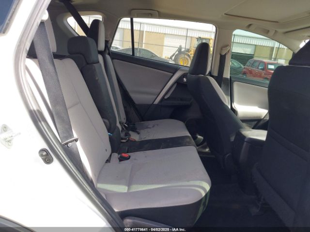2T3WFREV3HW324973 Toyota Rav4 Xle