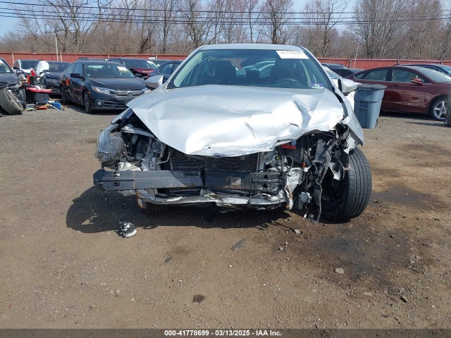 2T1BURHE8GC526233 Toyota Corolla S Plus