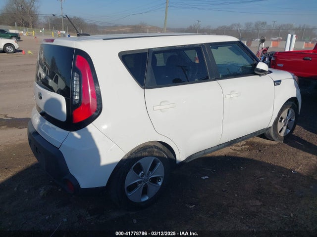 KNDJN2A2XG7312720 KIA Soul