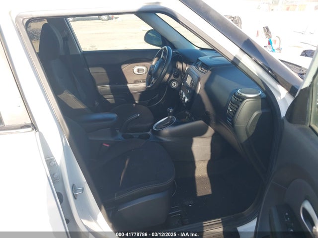KNDJN2A2XG7312720 KIA Soul