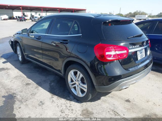 WDCTG4GBXFJ035245 Mercedes-Benz Gla 250 4matic