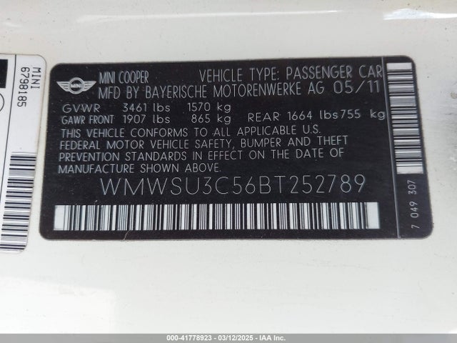 2011 MINI COOPER WMWSU3C56BT252789 Photo 8